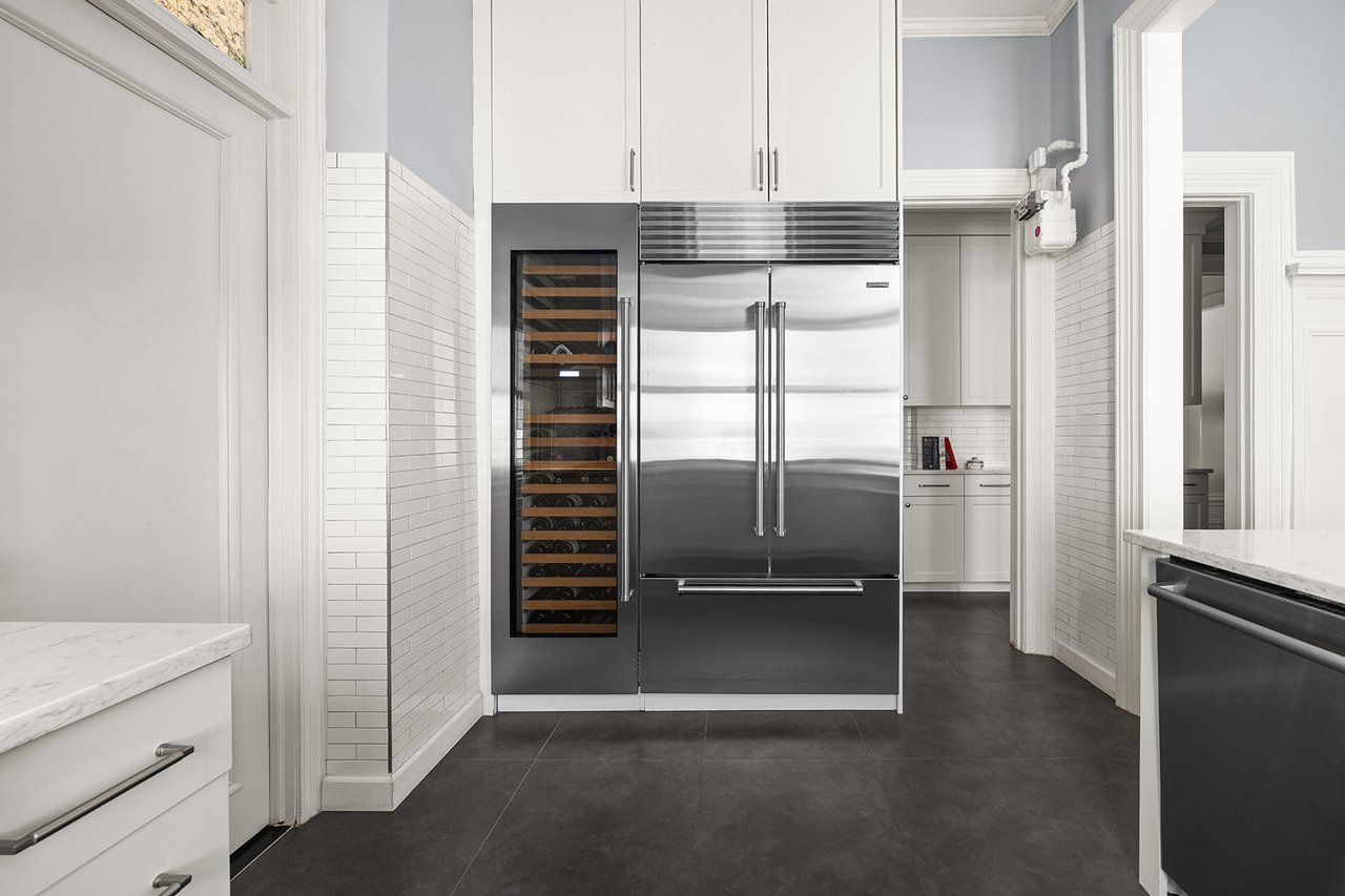 895 West End Avenue Unit 1B