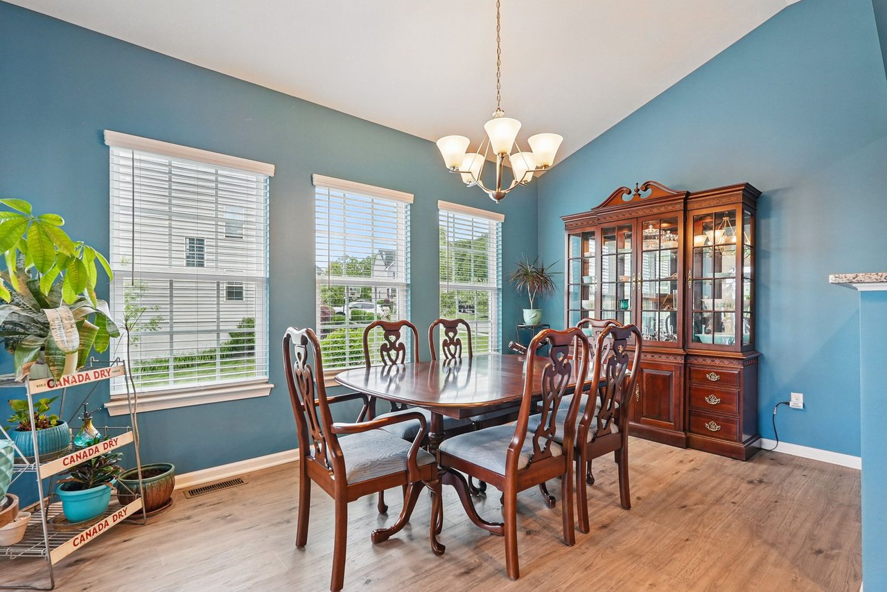 407 Isabella Ct