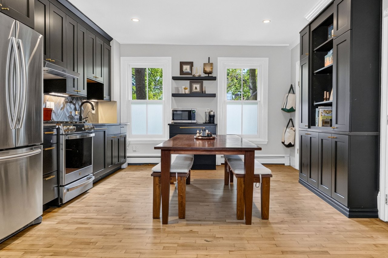 33 E Springfield Unit 1