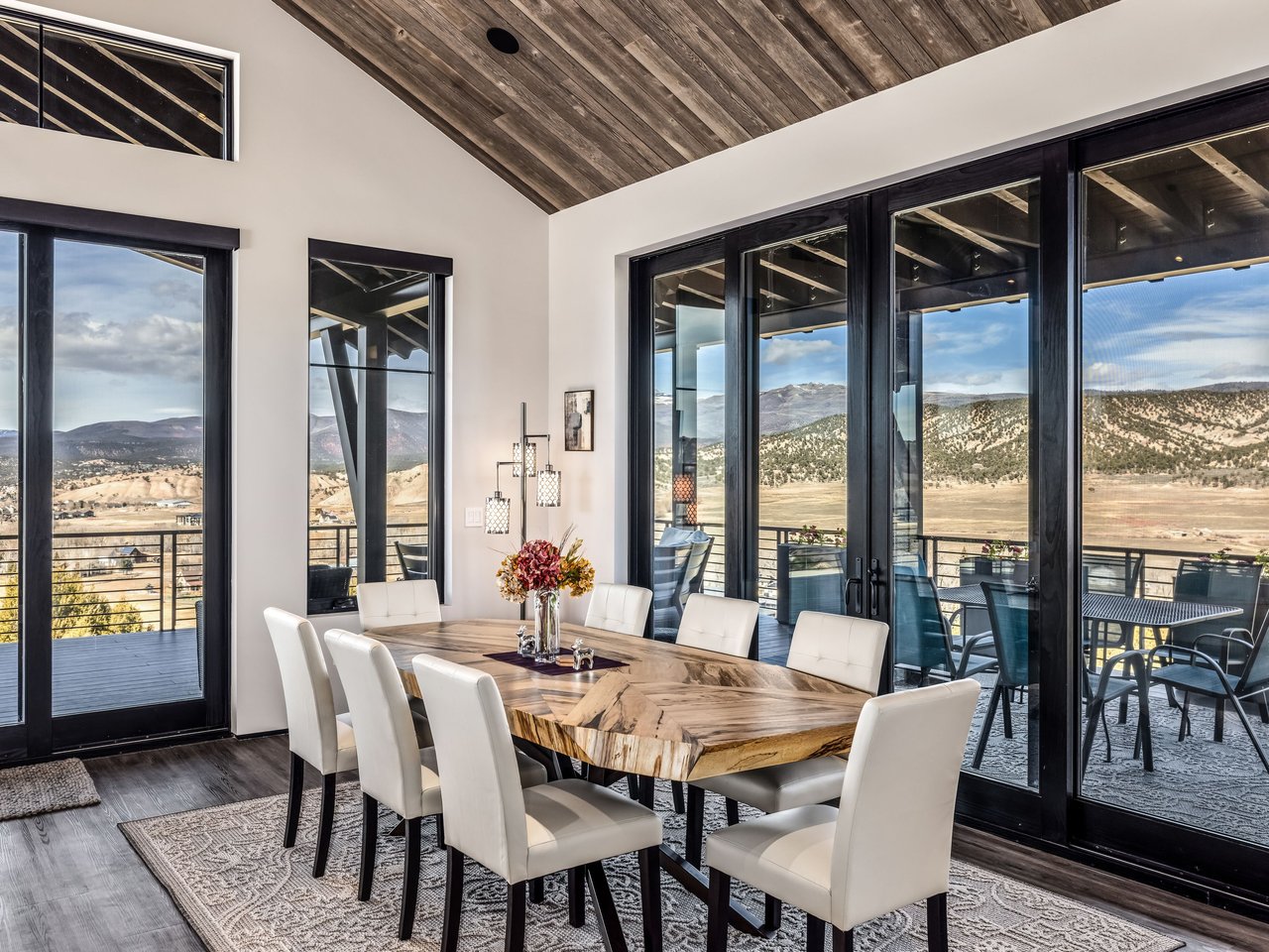 891 E Haystacker Drive