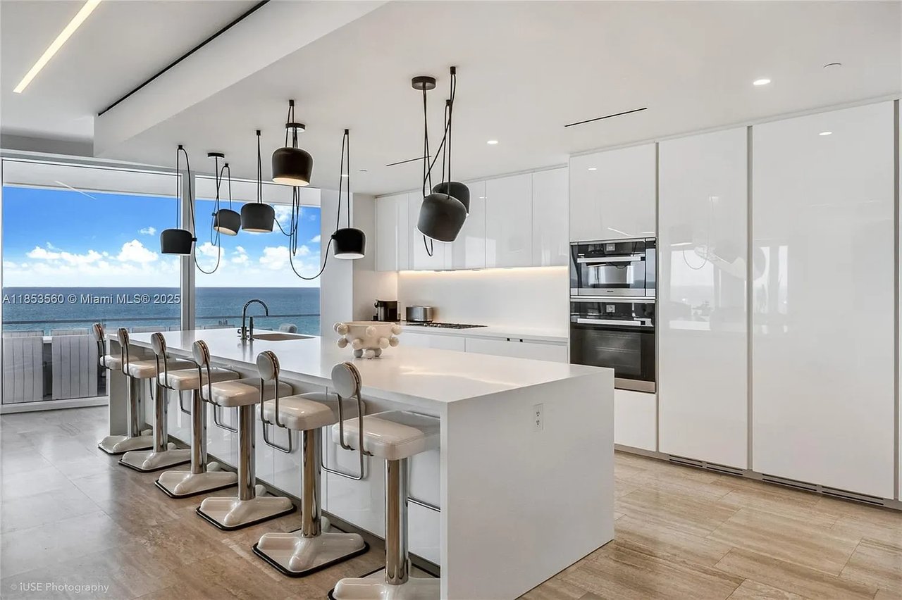 9001 Collins Ave #S-1011