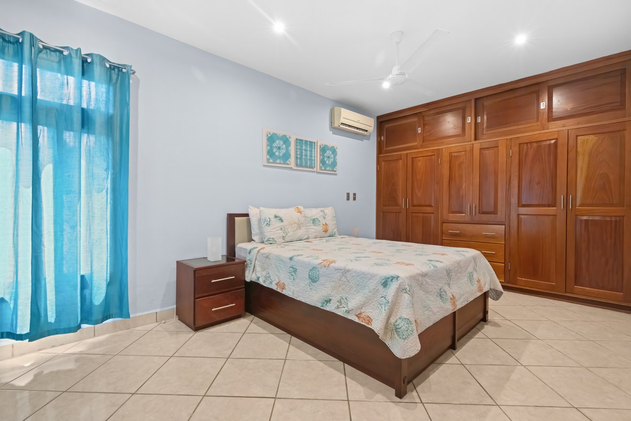Casa Omega | Ocean View Apartment Complex in Altos de Flamingo