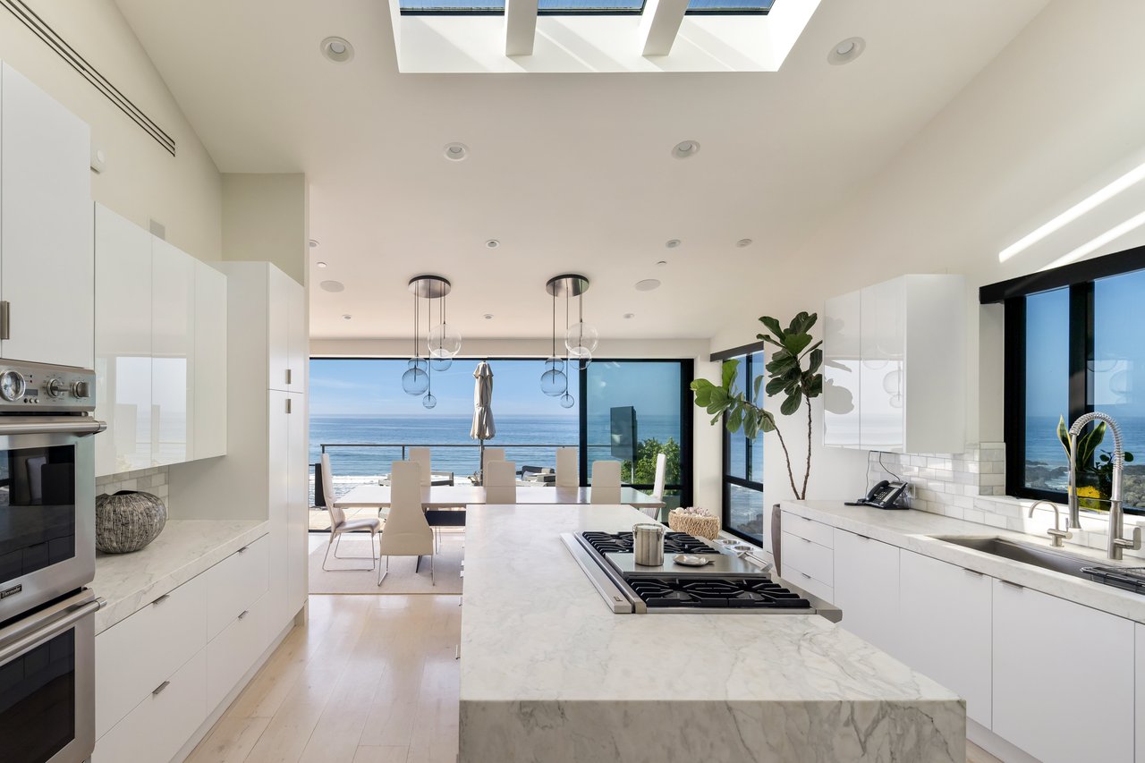 31504 Victoria Point Rd, Malibu