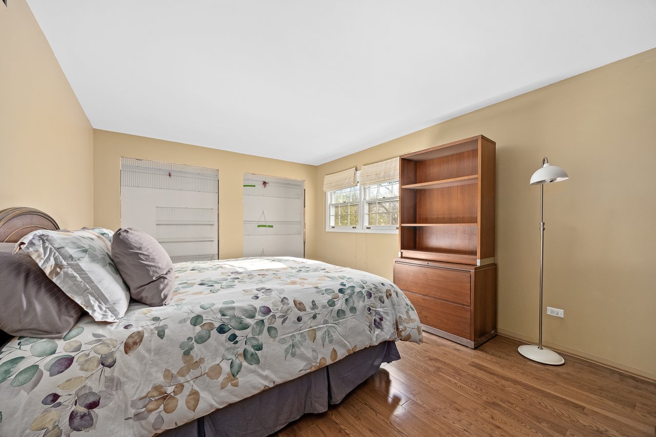 4821 Wallbank Ave, Downers Grove