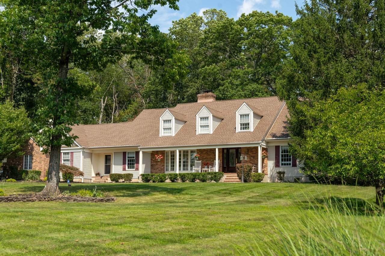 3 Colt Rd
