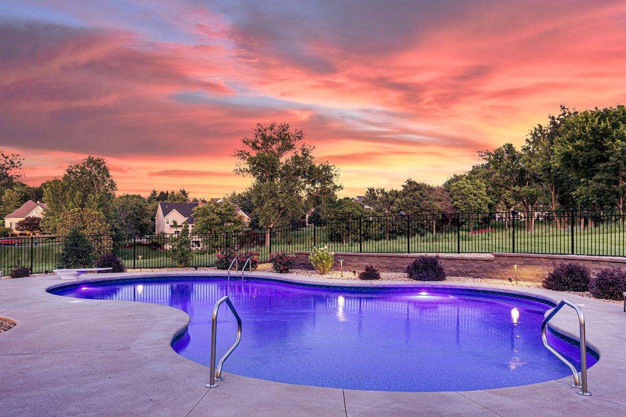 32 Rathfarnum Lane