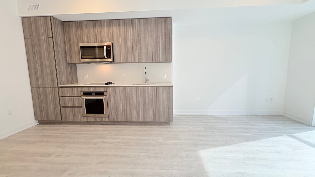 15 Richardson Street Unit: 1026