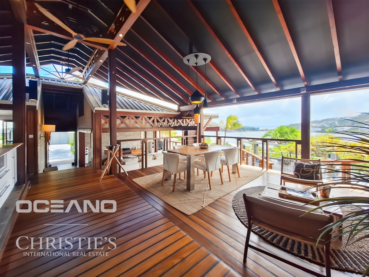 Magnificent sea-view villa + 3 bungalows