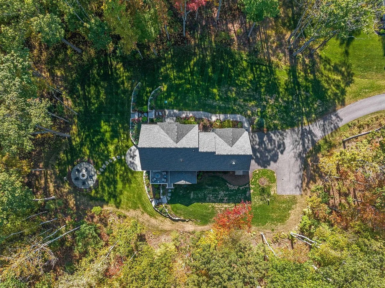 28 Singh Dr