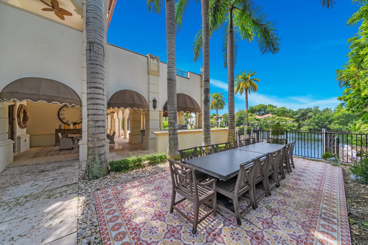 Edgewater Drive Estate