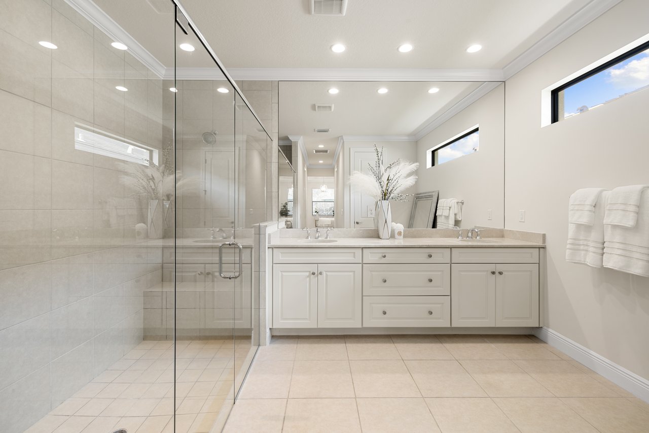 10137 Florence CIR, NAPLES