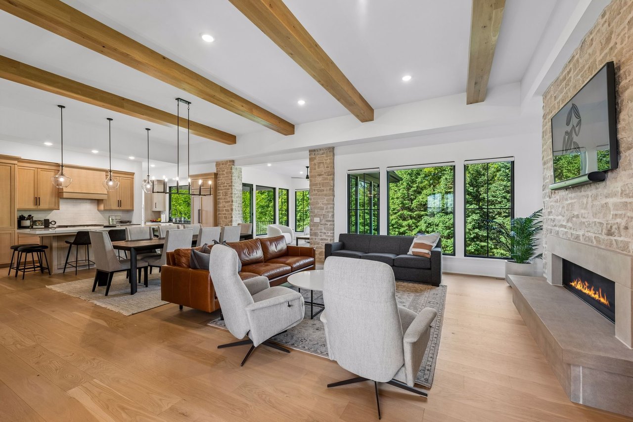 2888 Deer Hill Road, Medina