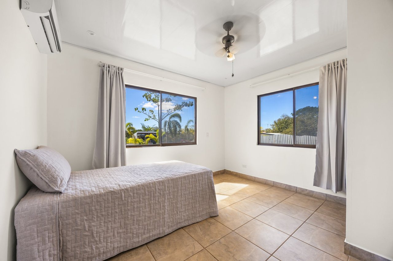 Coastal Tropical Walkable Home, Tamarindo, Guanacaste