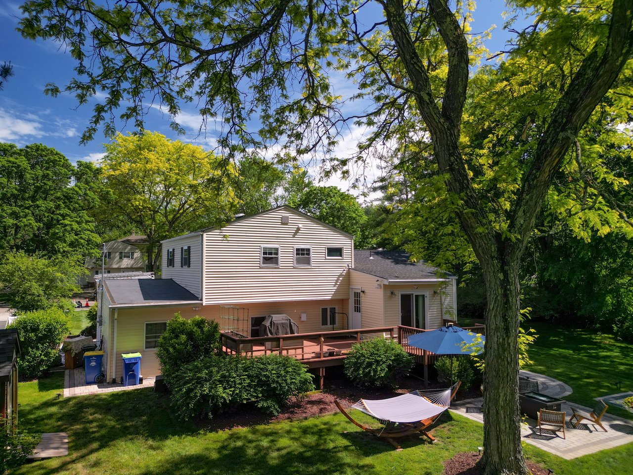 9 Lexington Rd