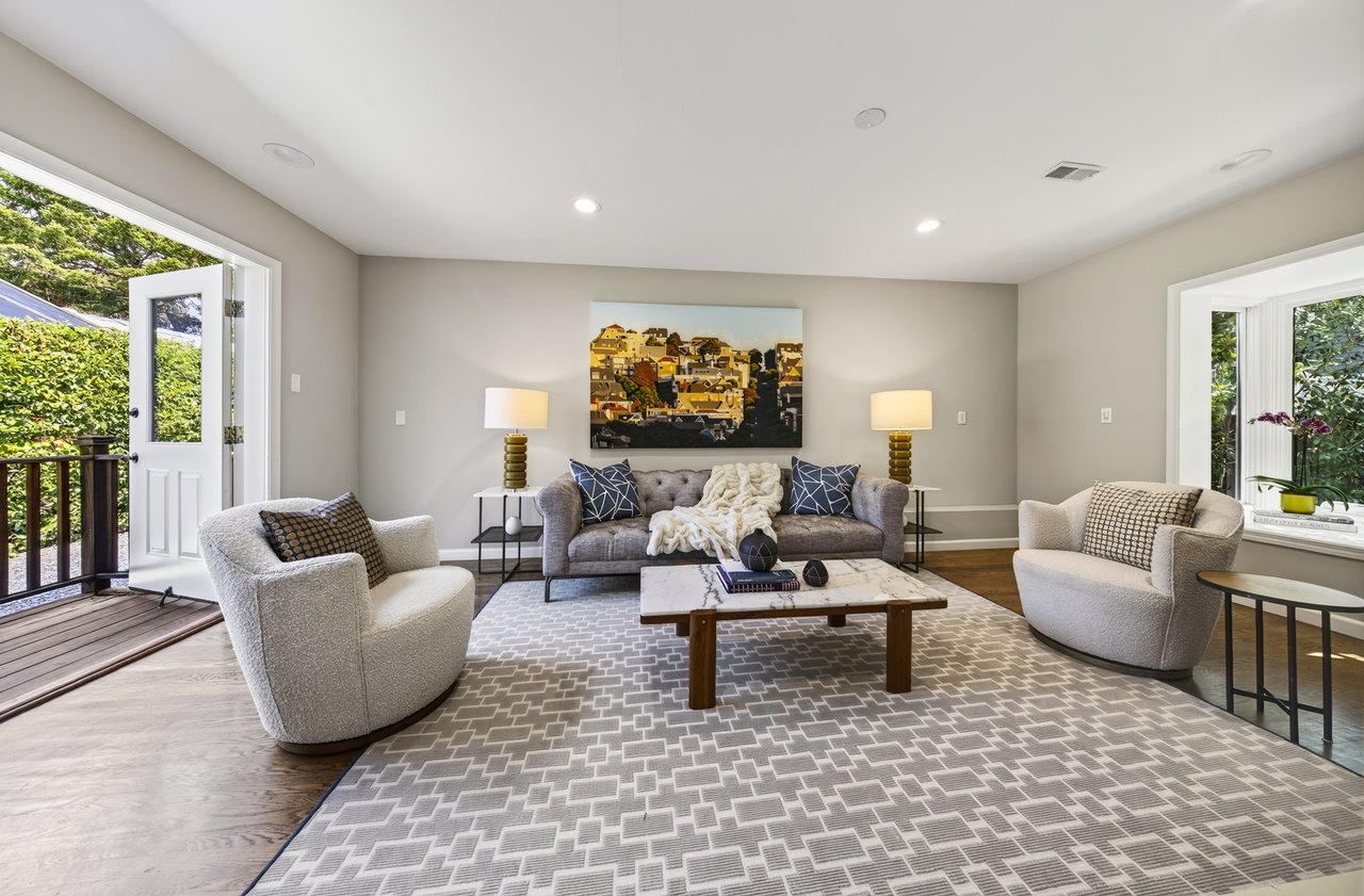 82 Shady Lane, Ross