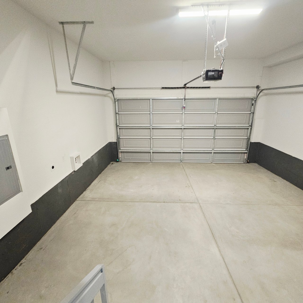 3 Bed 3 Bath Townhomes with Garage in Arvada