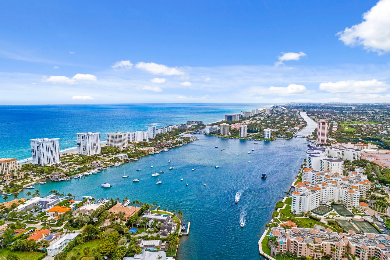 Lake Boca Boca Raton: Luxury Waterfront Living, Teardowns & New Construction Homes Guide