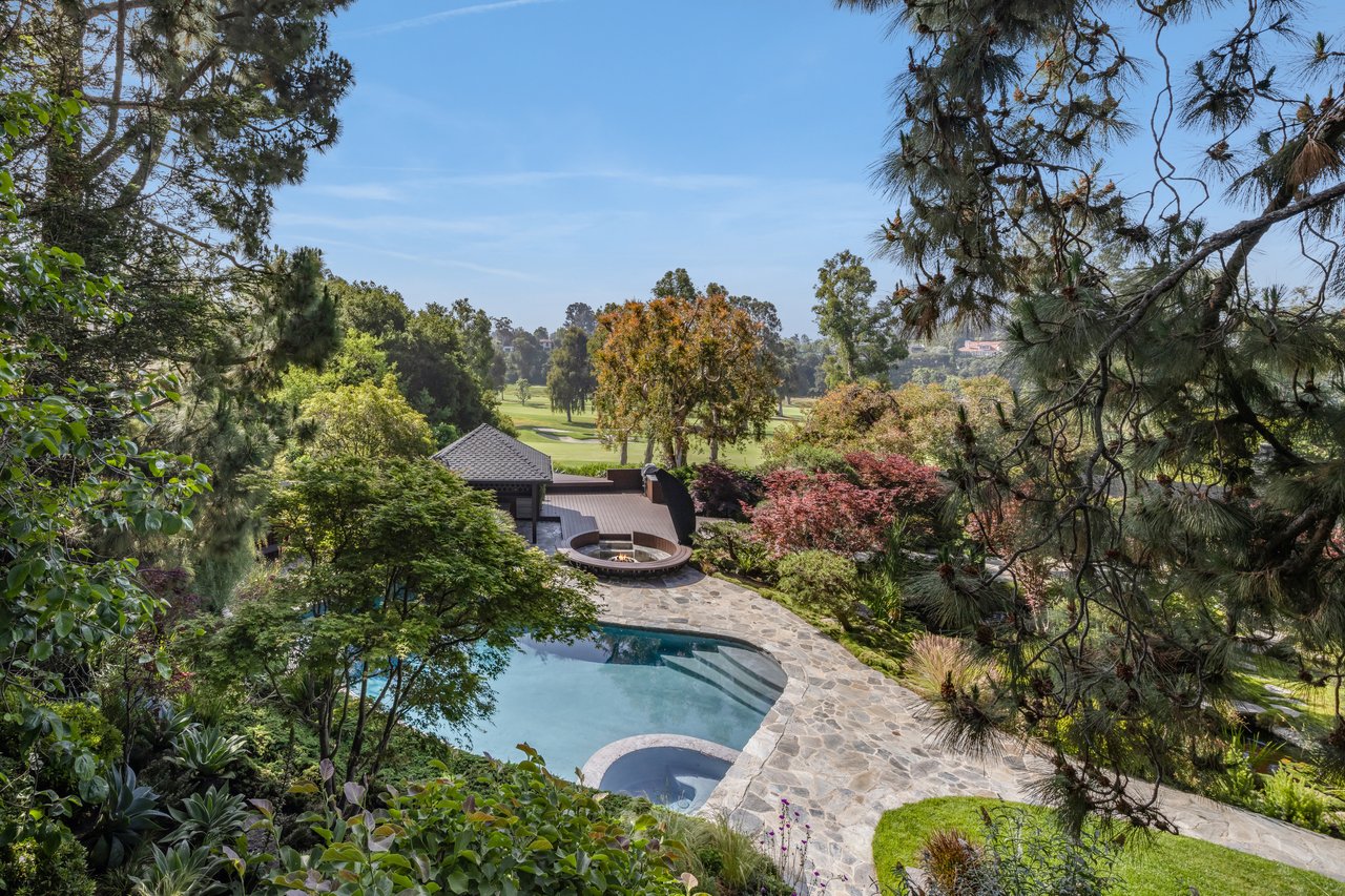 900 Napoli Dr
