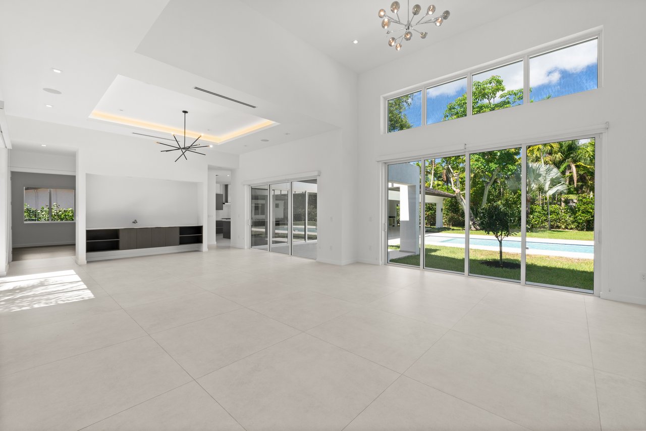 A Modern Miami Estate