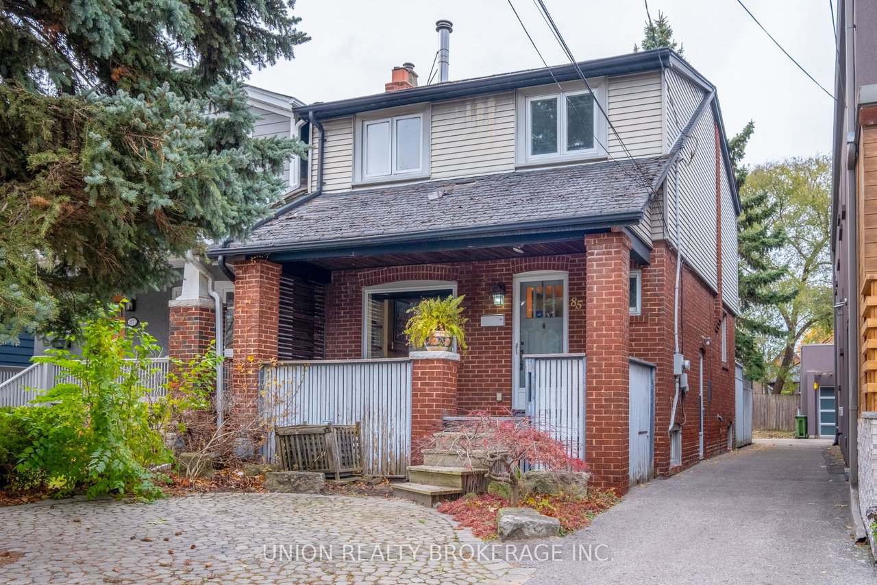 85 Blantyre Ave