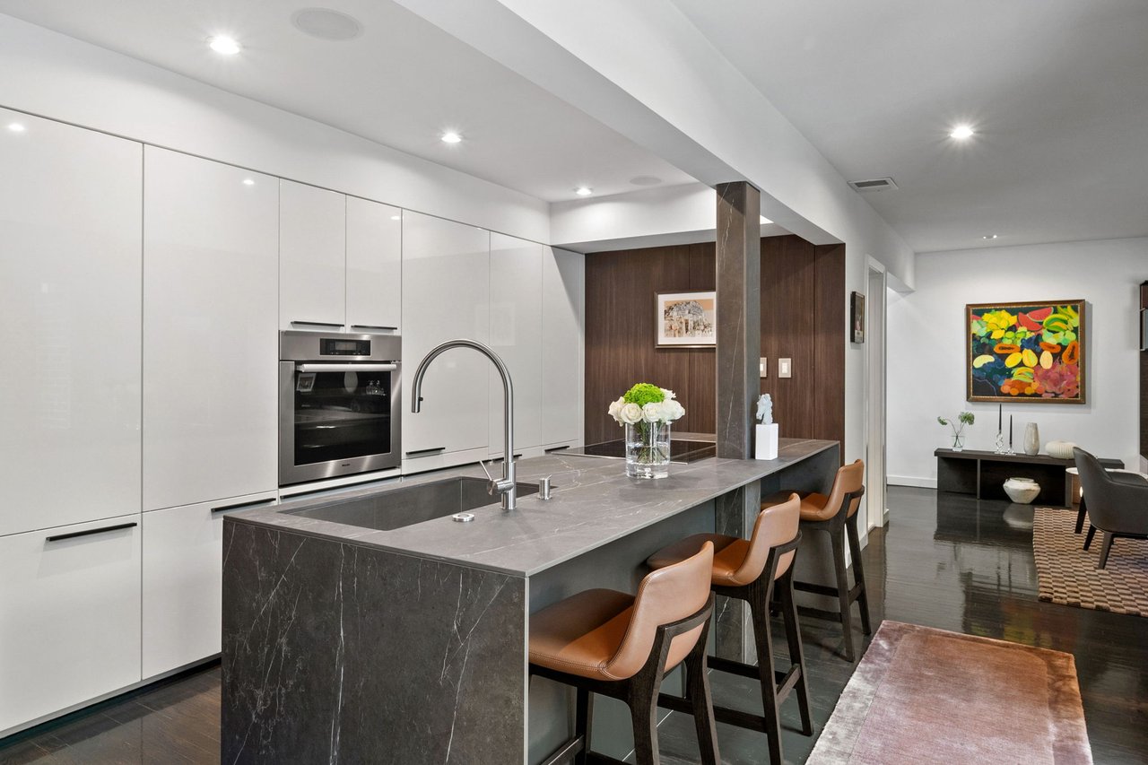 2321 N. Geneva Terrace, Unit C