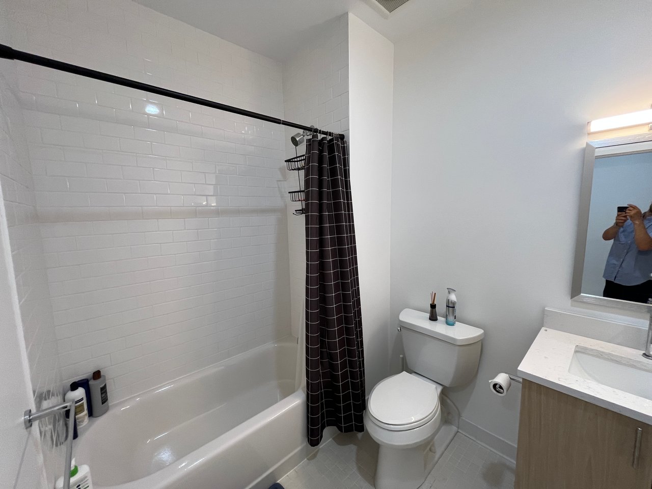 Northampton Street - One bed one back with laundry, roof deck, elevator and Parking! 