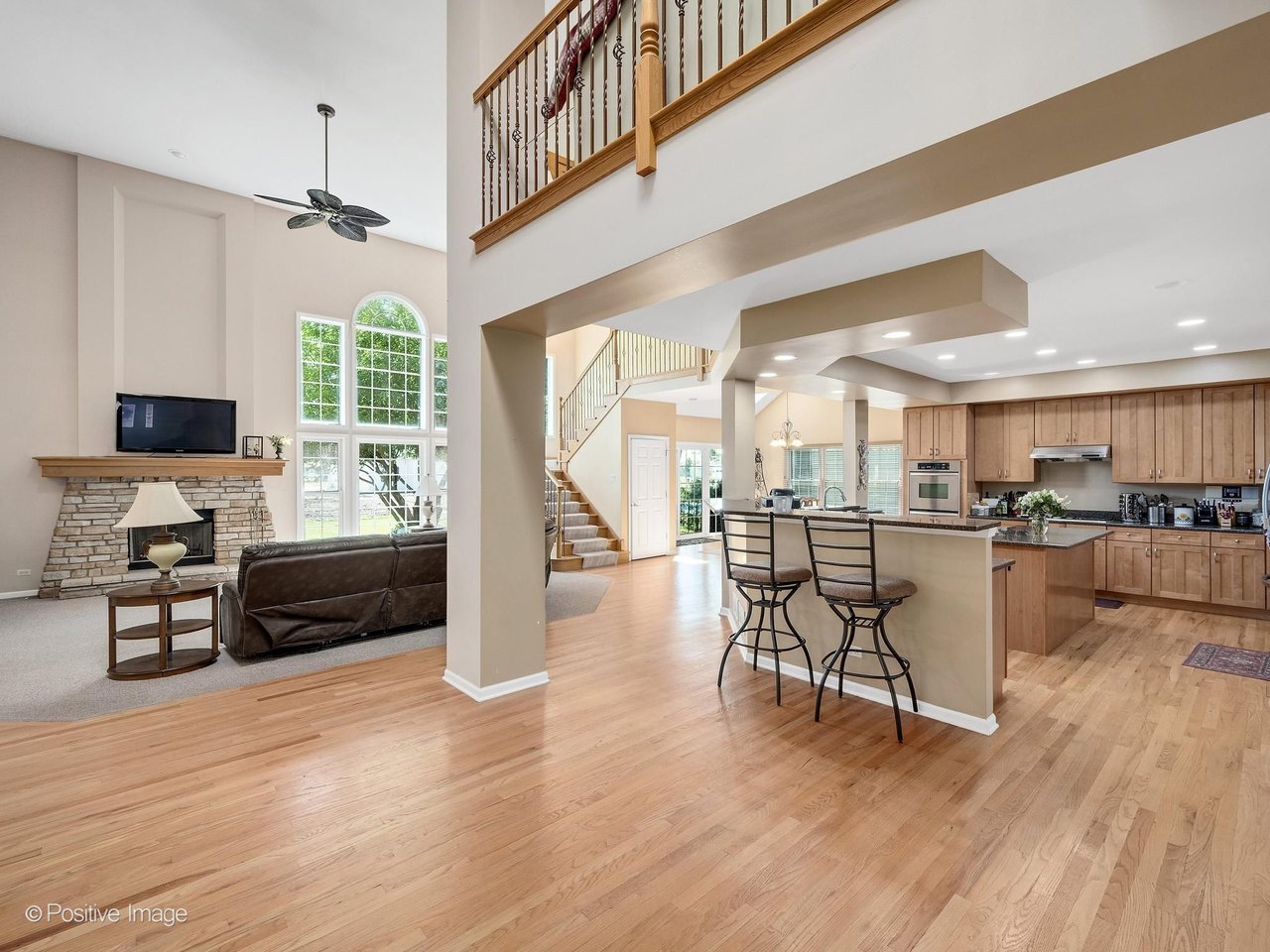 537 N Sycamore Ln, North Aurora IL: 4-Bedroom Home in Moose Lake Estates Listed at $650,000