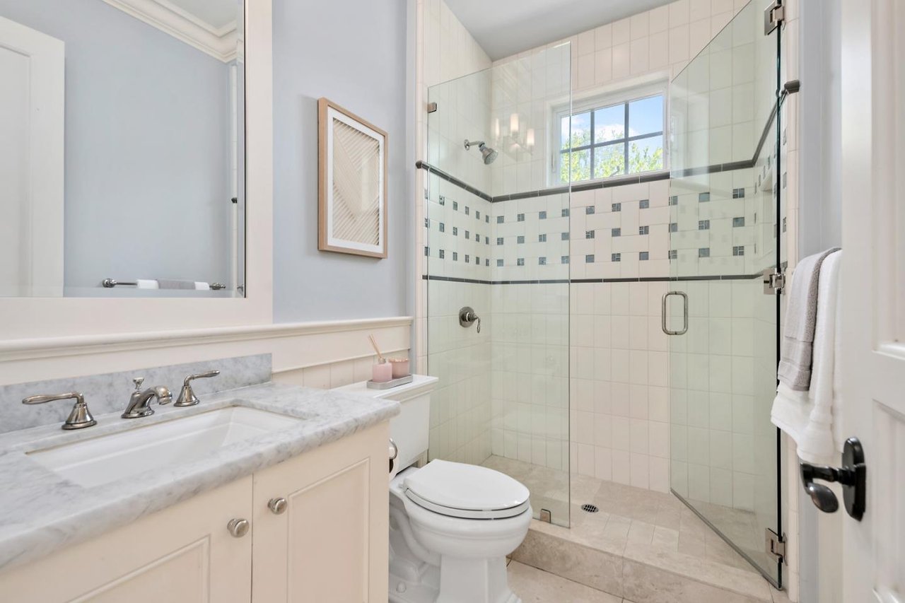 1795 Bay Laurel Dr