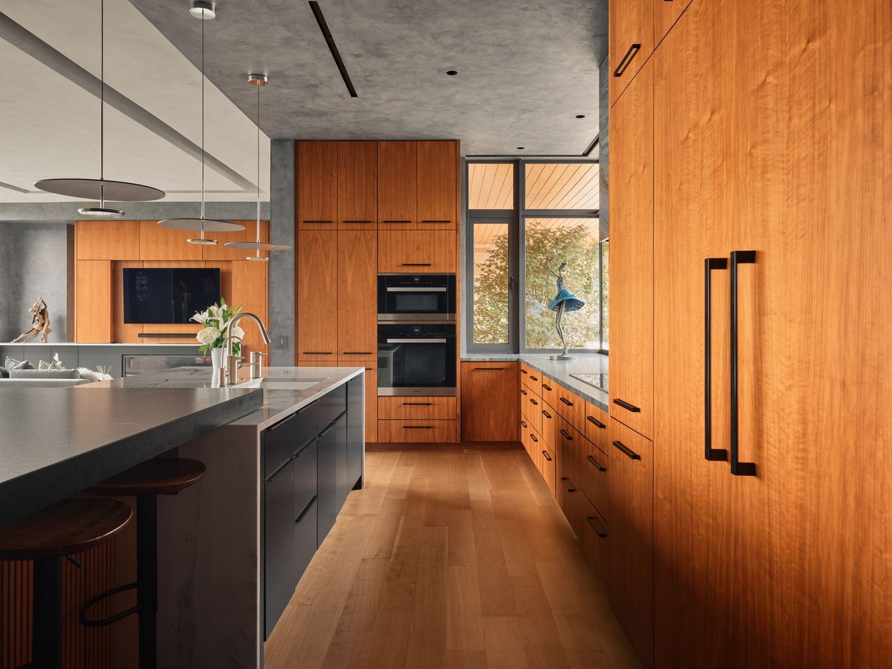 The Contemporary Amarra Estate | One of One 