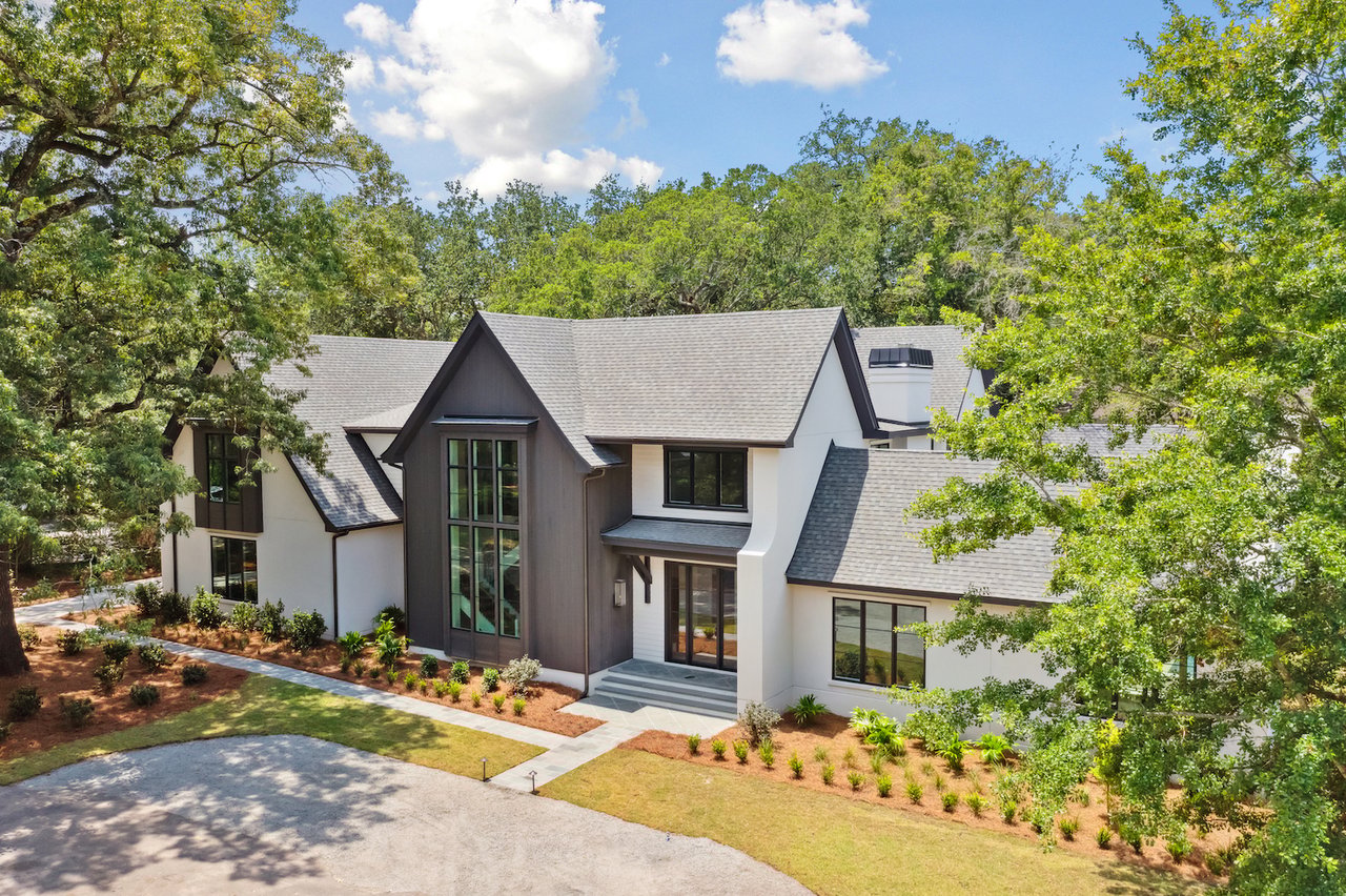 Brand-New Custom Home in The Crescent – 1 Sayle Road