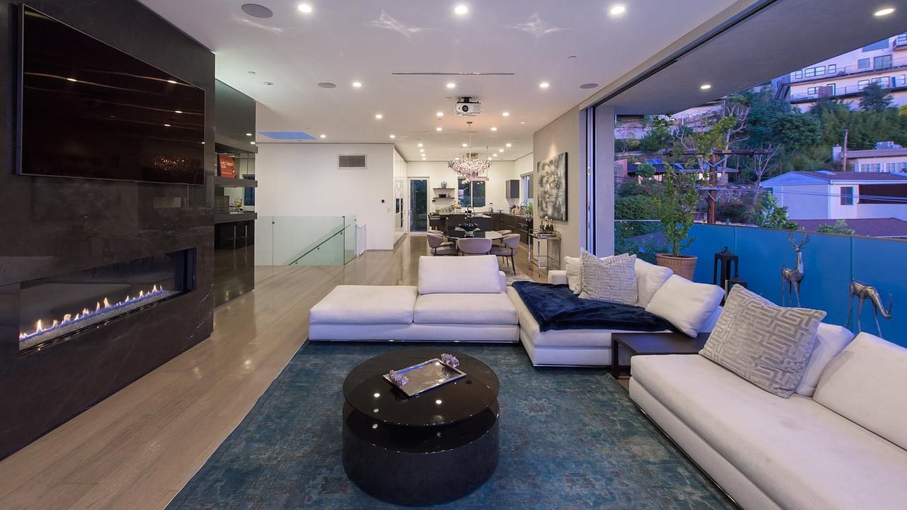 Summit Manor