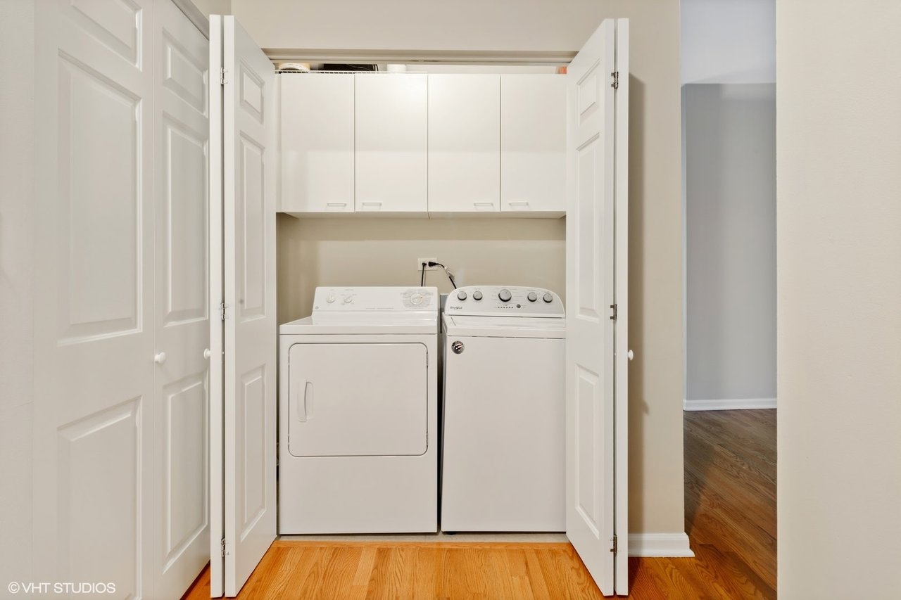 1122 Dearborn 9B rental