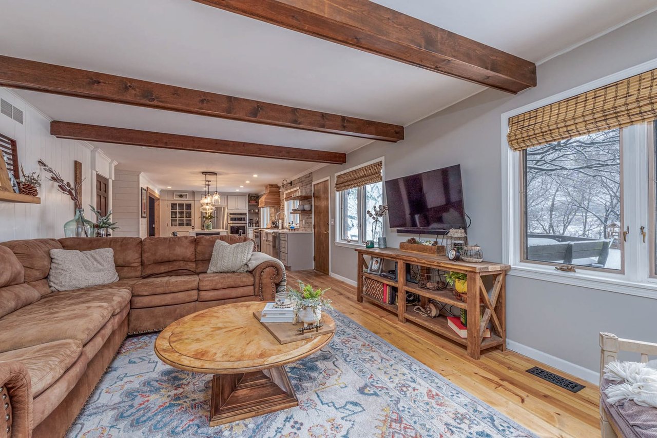 4029 Tamarack Trl S