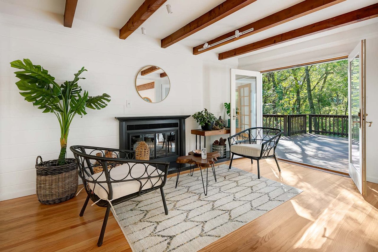 7 Crescent Lane, Fairfax