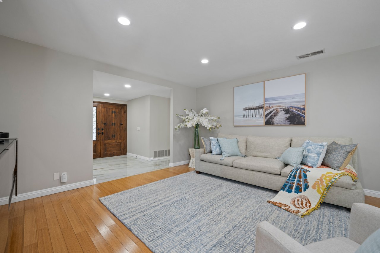 21212 Binghampton Cir