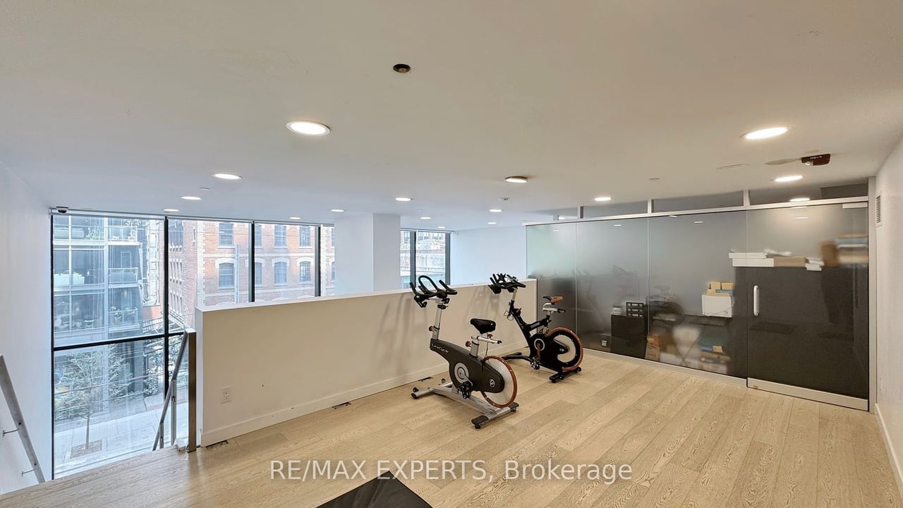 THOMPSON RESIDENCES