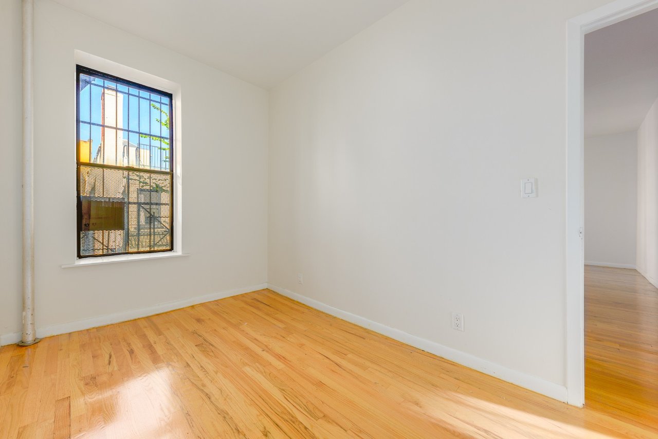 345 East 12th Street Unit: 23