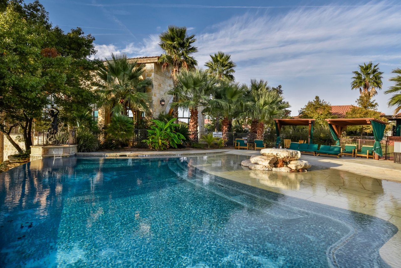 103 Lucayan Cove