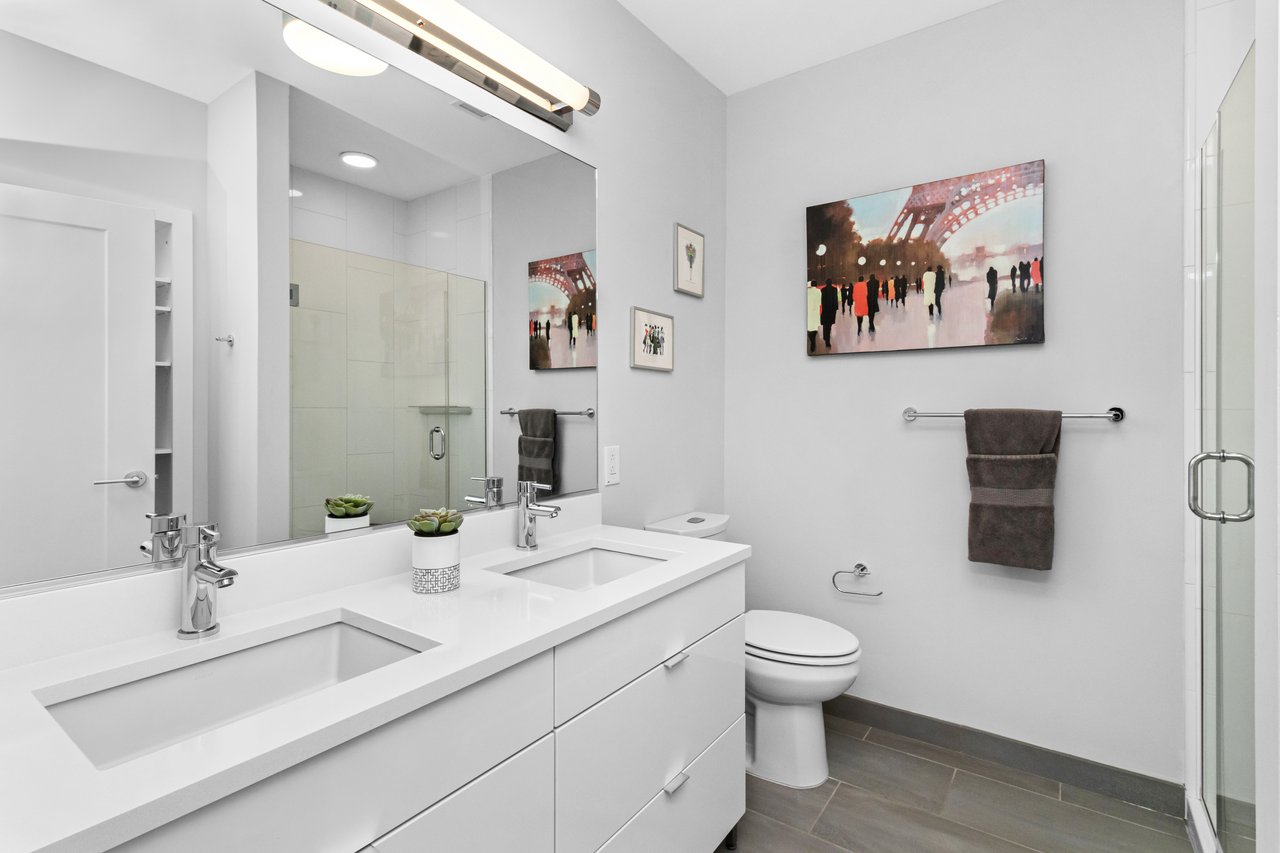 Slip65 Residence 209