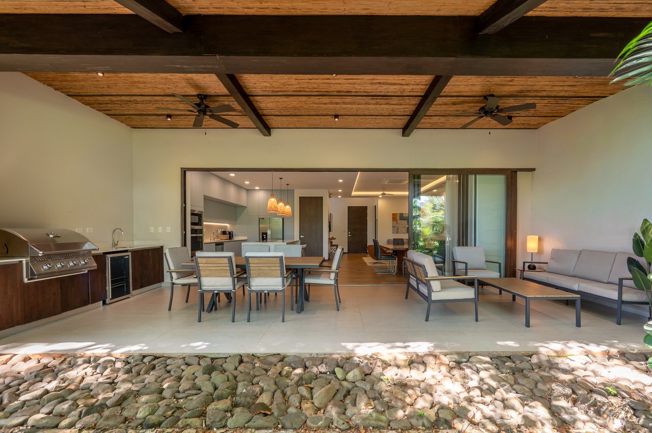 Malinches 27 A/B | Turnkey 6-Bedroom Duplex Investment in Hacienda Pinilla