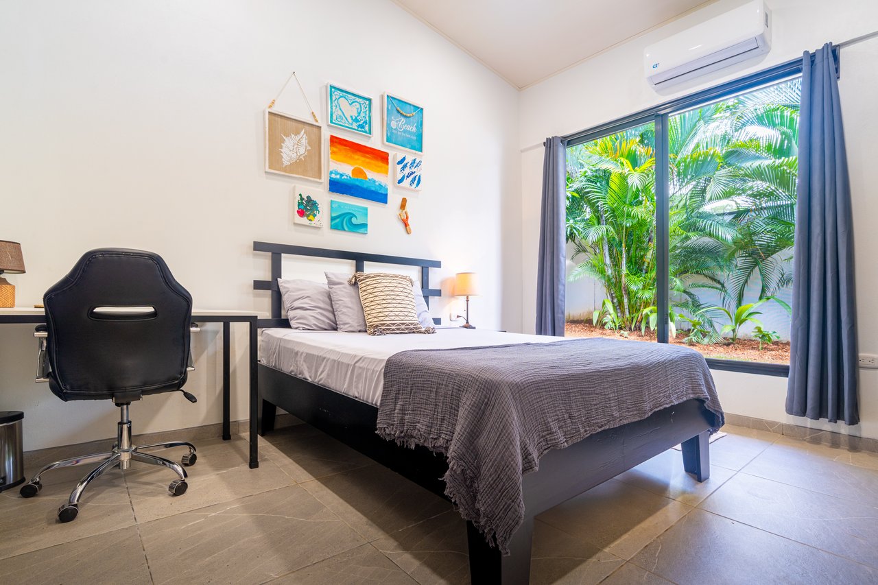 Modern 3 Bedroom Home - Walking distance to it all!