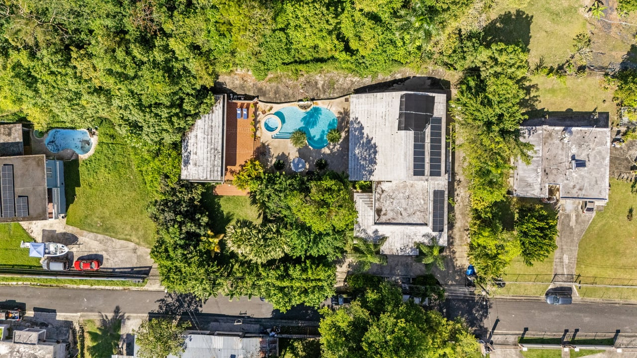 Luxury Income-Producing Estate | Carolina, Puerto Rico