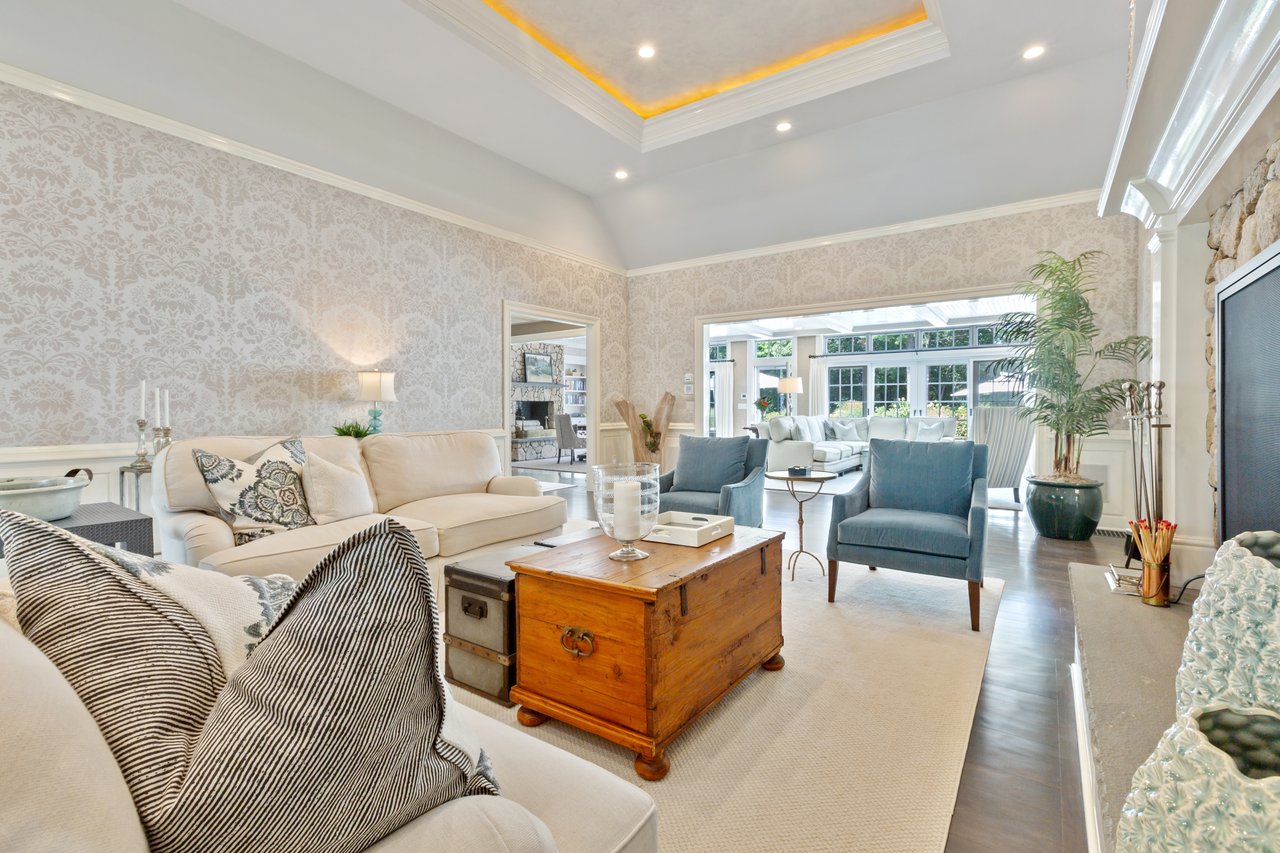 Spectacular Oyster Harbors Estate