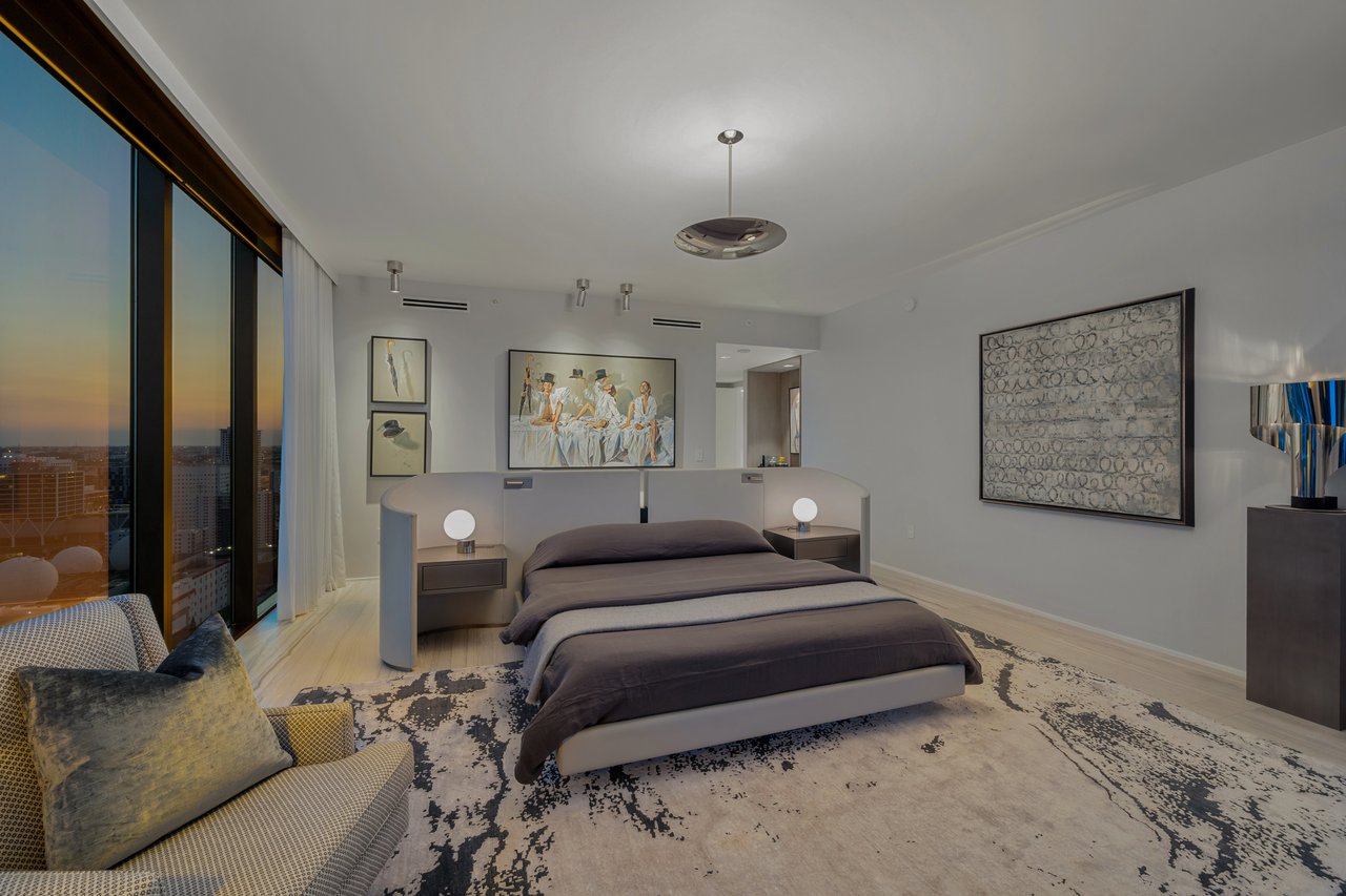 One Thousand Museum Signature Residence