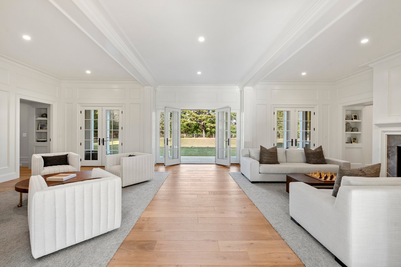Stunning Residential Estate in Osterville 