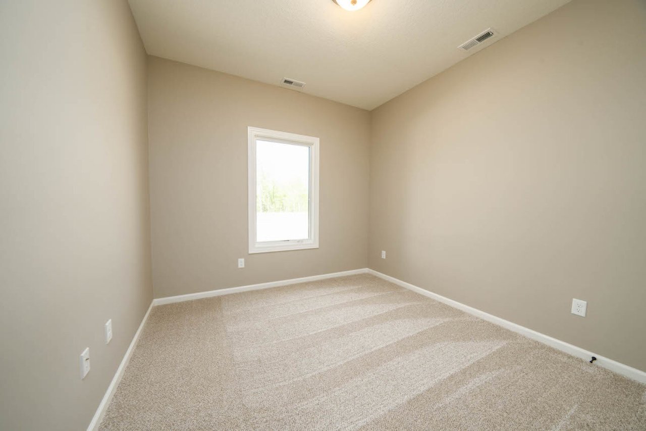 112 Oak Tree Pl