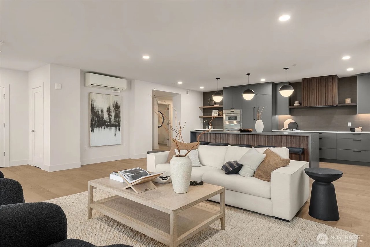238 4th Avenue #300