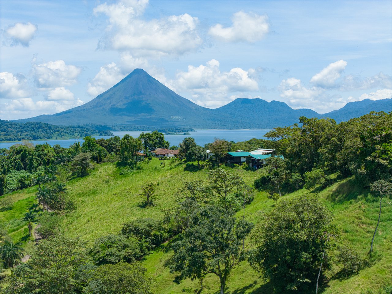 Rio Chiquito Ranch & Villas | 143-Hectare Ranch Estate with Villas, Forest & Full Infrastructure in Tilarán, Costa Rica