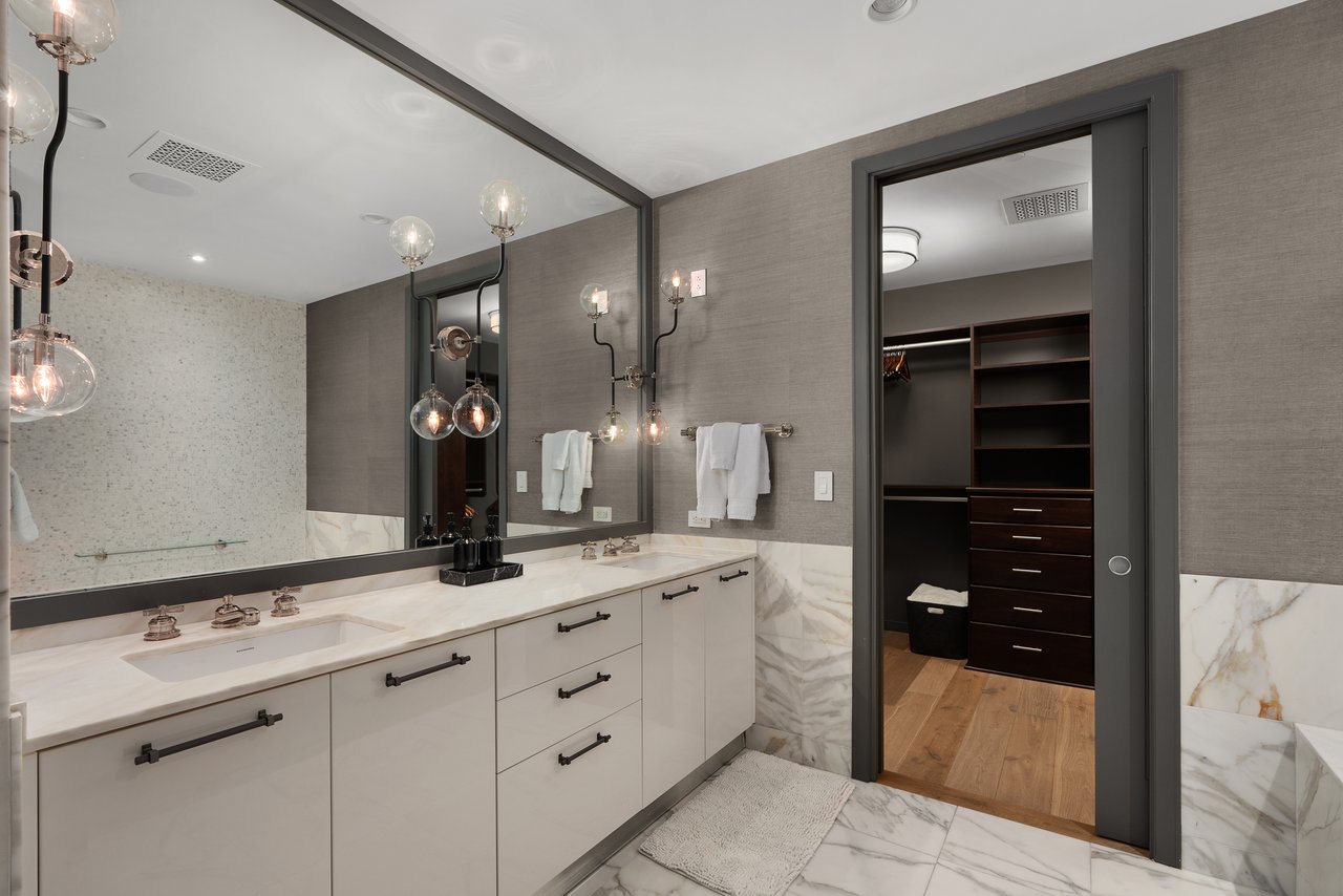 200 Congress Ave, Unit 21D