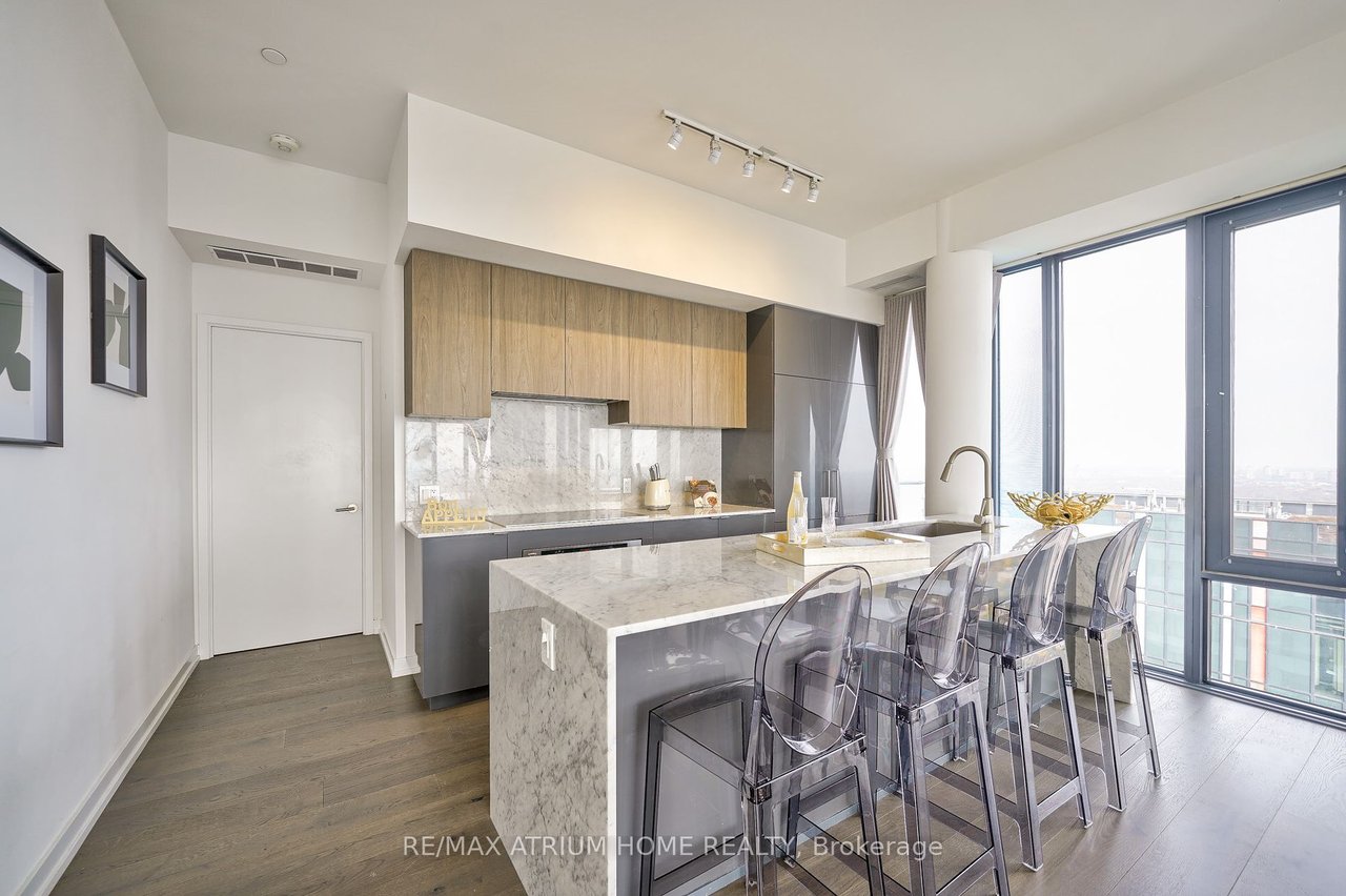 ONE-OF-A-KIND PENTHOUSE 